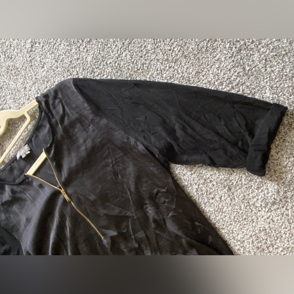 VINCE CAMUTO L Black Knit Tunic Silky Front Gold Zipper Detail R $79 - Picture 4 of 8